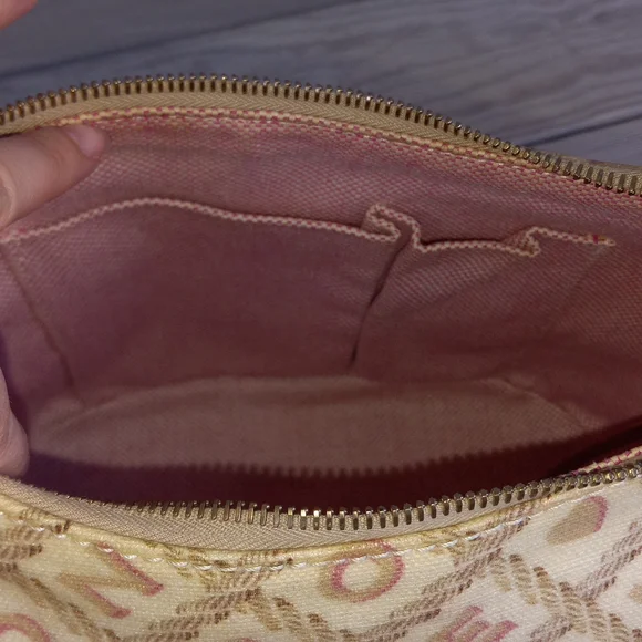 ❌️🚫 SOLD! Dooney & Bourke Vintage Coated Cotton Crossword Bucket Bag & Wallet - Picture 11 of 16